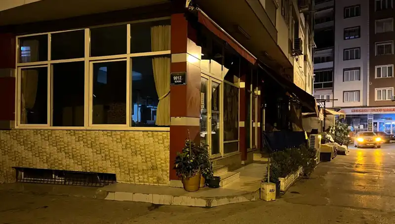 İzmir'de Kahvehaneye Düzenlenen Silahlı Saldırıda Kan Donduran Olay