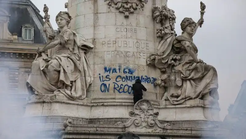 Paris Belediyesi, Grafiticilere Savaş Açtı: Sanat mı, Vandalizm mi?
