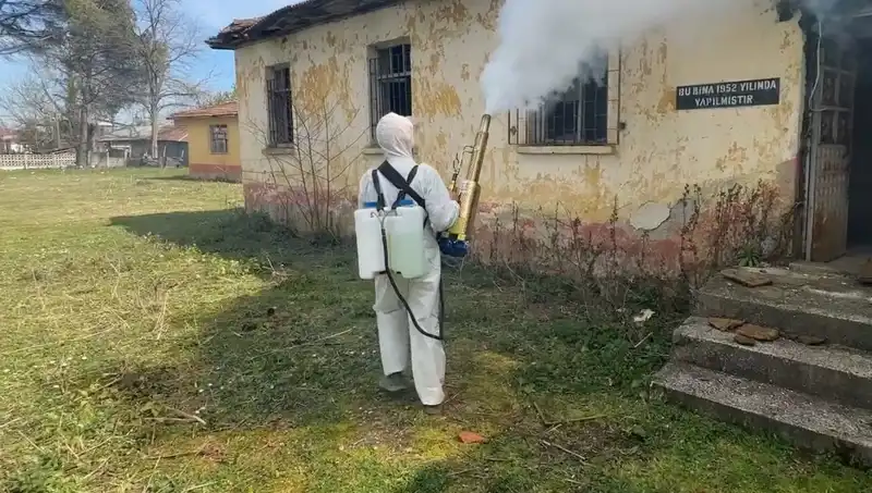 Çiftçiler Kahverengi Kokarca Tehdidine Karşı Seferber Oldu!