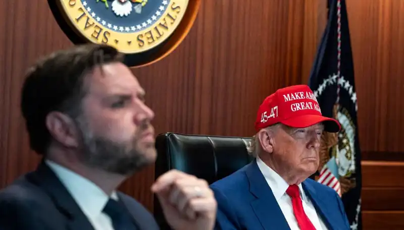 Trump'ın Azil Tasarısı Reddedildi: Siyasal Çalkantılar Devam Ediyor