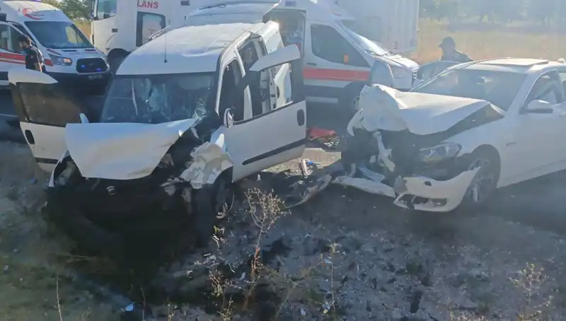 Nevşehir’de Korkunç Trafik Kazası: 14 Yaralı ve Acil Müdahale Süreci