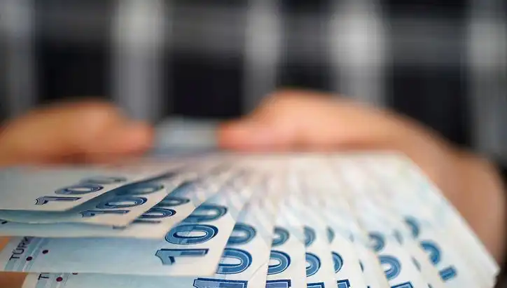 Emekli Promosyonları 2025’te Nasıl Değişecek? Bankalar Arası Farklar ve Detaylar