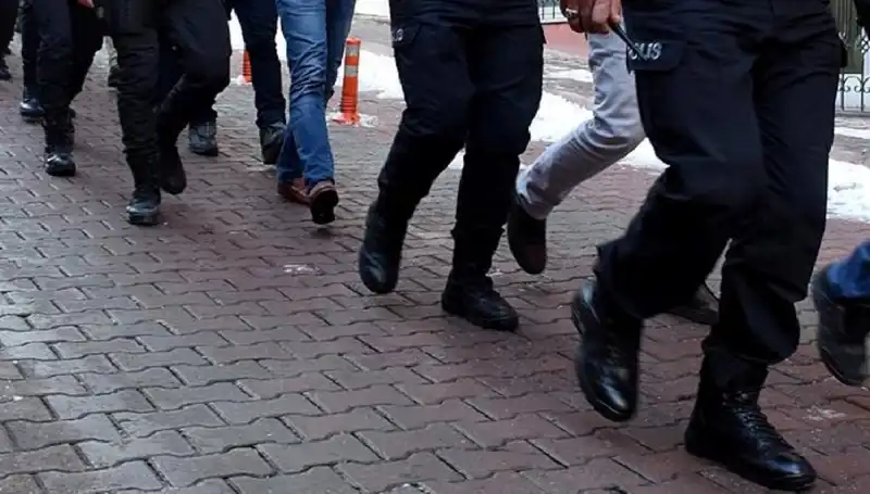 Muğla’da Uyuşturucu Operasyonunda 24 Kişi Tutuklandı: Detaylar Burada!