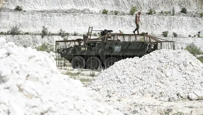 Ukrayna, ABD Yetkilisini Bakanlığa Çağırdı: Mühimmat Kesintisi Tehlikesi