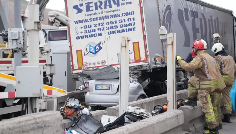 Bayram Tatilinde Trafikte Yaşanan Ölüm Sayısı Alarm Verdi