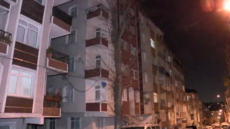 Altı Katlı Apartmanda Kolondan Gelen Sesler Panik Yarattı, Tahliye Gerçekleşti