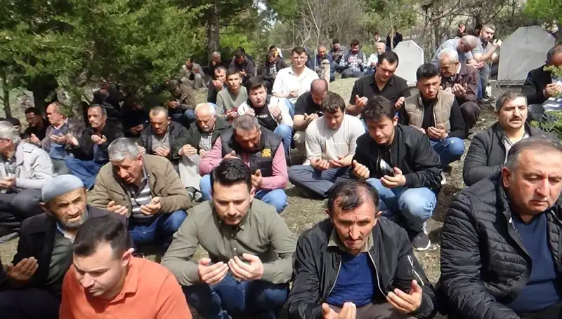 Bir Köyün Kalbinde Unutulmaz Bir Sevda: Veda Zamanı