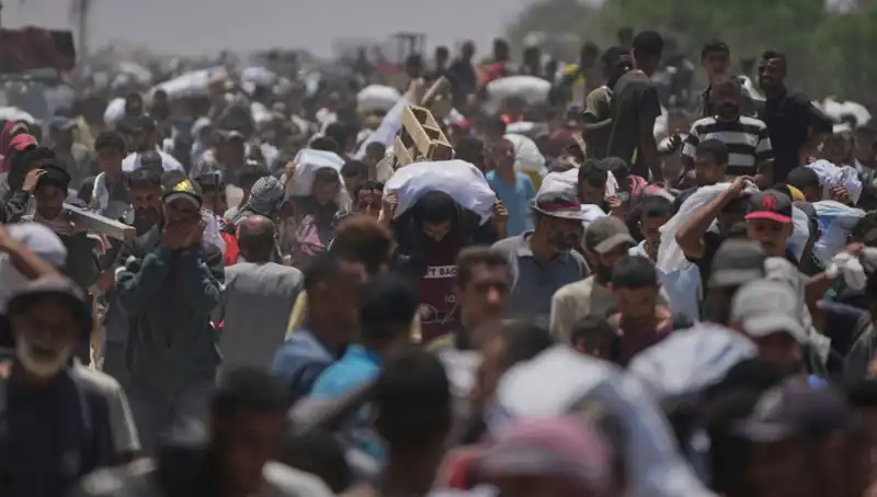 İsrail Saldırıları: 798 Filistinli Hayatını Kaybetti, Acil Yardım Gerekiyor