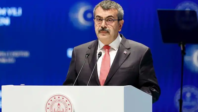 23 Nisan Coşkusunu Paylaşan Bakan Tekin’den Önemli Mesaj