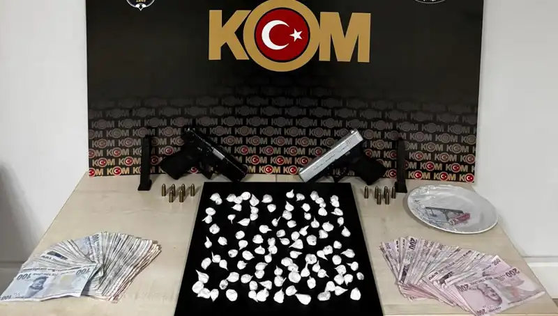 Çeşme'de Silahlı Saldırı: Olayla İlgili 3 Kişi Gözaltına Alındı