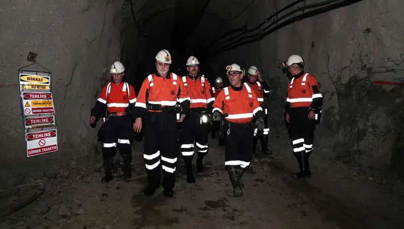 Bakan Işıkhan, Altın Madenini Ziyaret Ederek Üretim Sürecini İnceledi