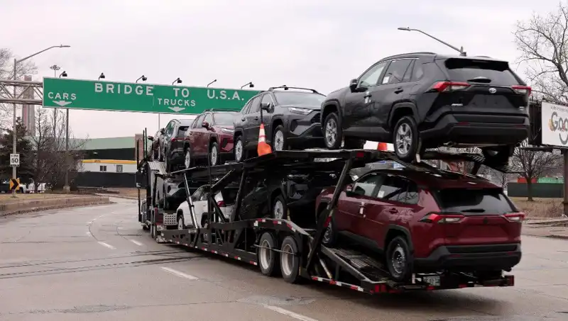 Toyota, ABD Pazarında Hibrit Araç Üretimini Artırma Kararında Bulundu