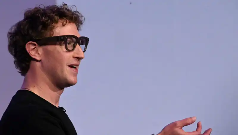Zuckerberg'in Yeni Gözlüğü: Yapay Zeka ile Geleceğe Adım Atıyor!