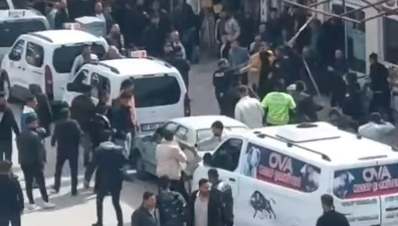 Erciş’te Taşlı Sopalı Kavga: Kavga Sonrası 7 Kişi Gözaltına Alındı