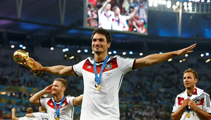 Hummels Futbolu Bırakıyor: Emeklilik Kararını Açıkladı!