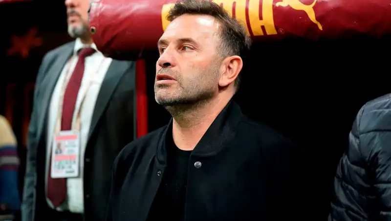 Galatasaray'da Okan Buruk’tan Şaşırtan Değişiklik: Taktik Mi, Takım Dinamiği Mi?