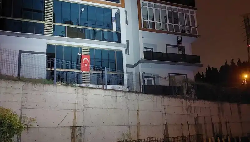 Sakarya'da Acil Tahliye: 4 Katlı Apartman Neden Boşaltıldı?