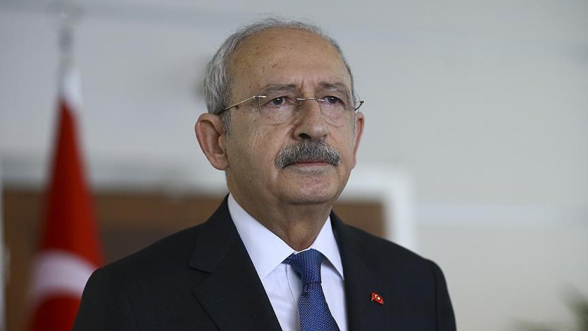 CHP'de 'Ayağa Kalkma' Çatlağı: Kılıçdaroğlu’ndan Sert Eleştiriler