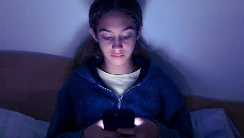 Sosyal Medyada Havalı Görünen Tehlikeli Trend: Ergenlerin Hayatı Tehlikede!
