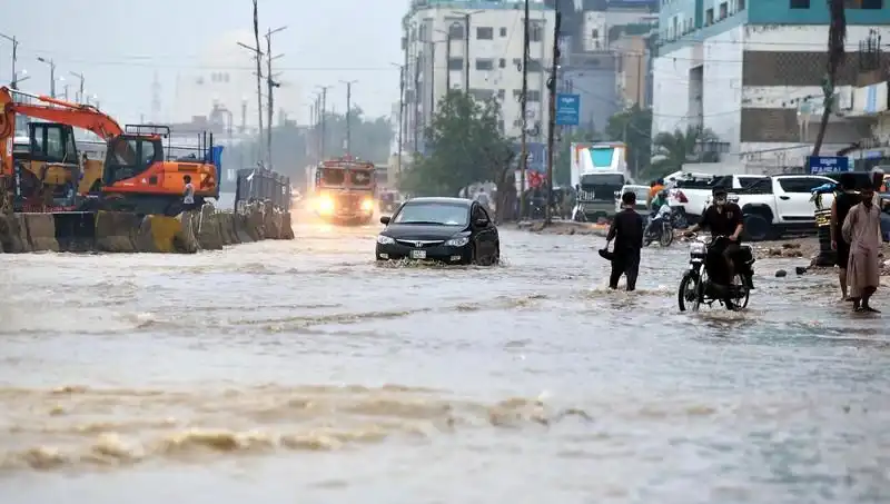 Pakistan'da Muson Yağmurları Felaketi: 785 Can Aldı!