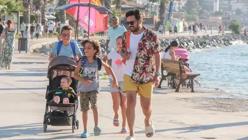 "Ne Olacak Halim" Filmi: Duygu Dolu Kadro ve Anlatım