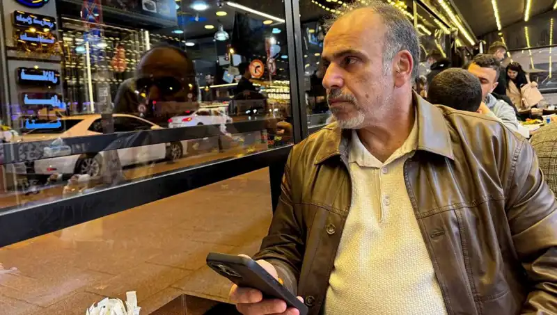 55 Yıldır Kaybolan Annelerini Arayan İzmirli Adamın Dramı