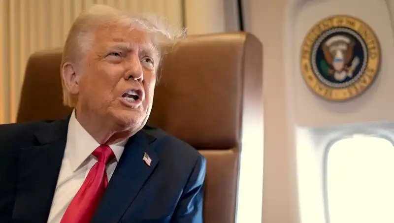 Trump'ın Resminin Dolar Üzerine Basılması İçin Yeni Yasa Tasarısı