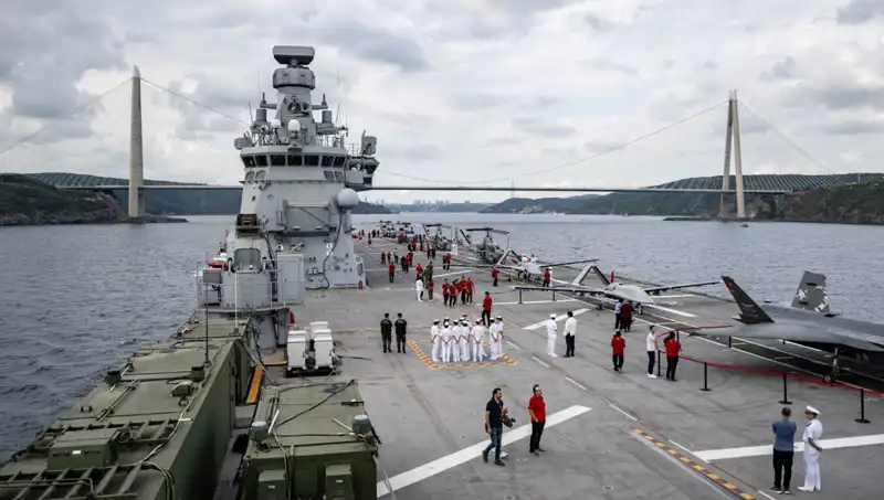 TCG Anadolu, Sarayburnu'ndan Hareket Etti: Yeni Görev İçin Yola Çıktı!