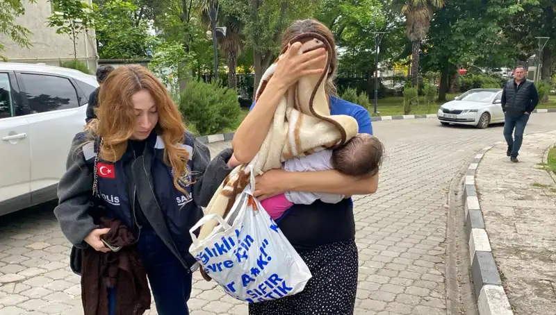Evlerden Hırsızlık Yapan Kadın, Polisi Kandırmayı Başaramadı