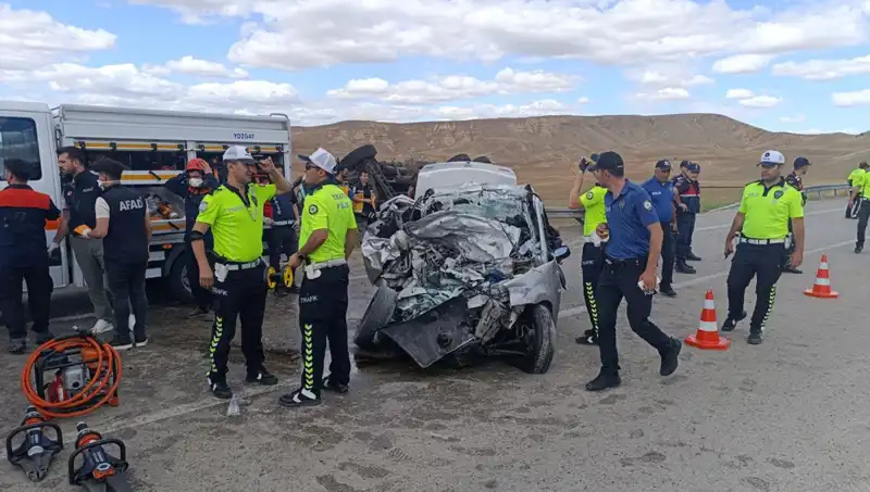 Yozgat’ta Feci Kaza: 3 Can Gitti, 2 Yaralı Hastanede Tedavi Altında