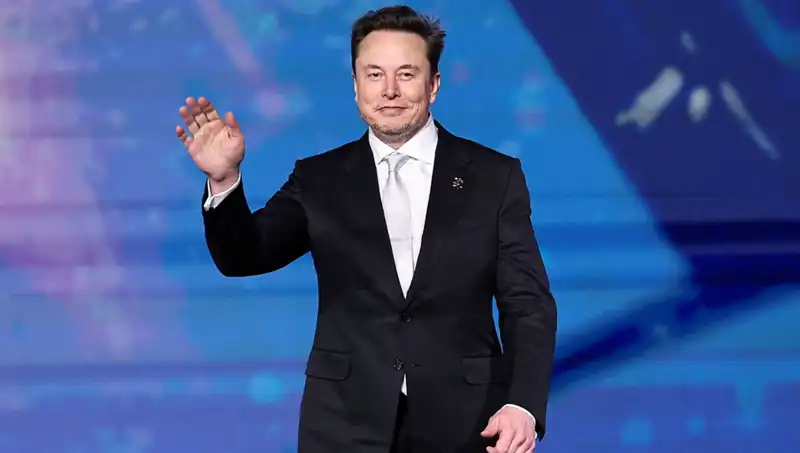 Tesla'nın Üretim Hattından Çektiği "Canavar": Geleceği Neler Bekliyor?