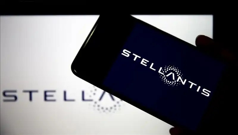 Stellantis’in Fabrika Kapatma Kararı: Çalışanlar Endişeli ve Belirsizlik Büyüyor