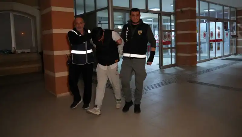 Hamile Eşinin Cesediyle 10 Gün Geçiren Koca Tutuklandı