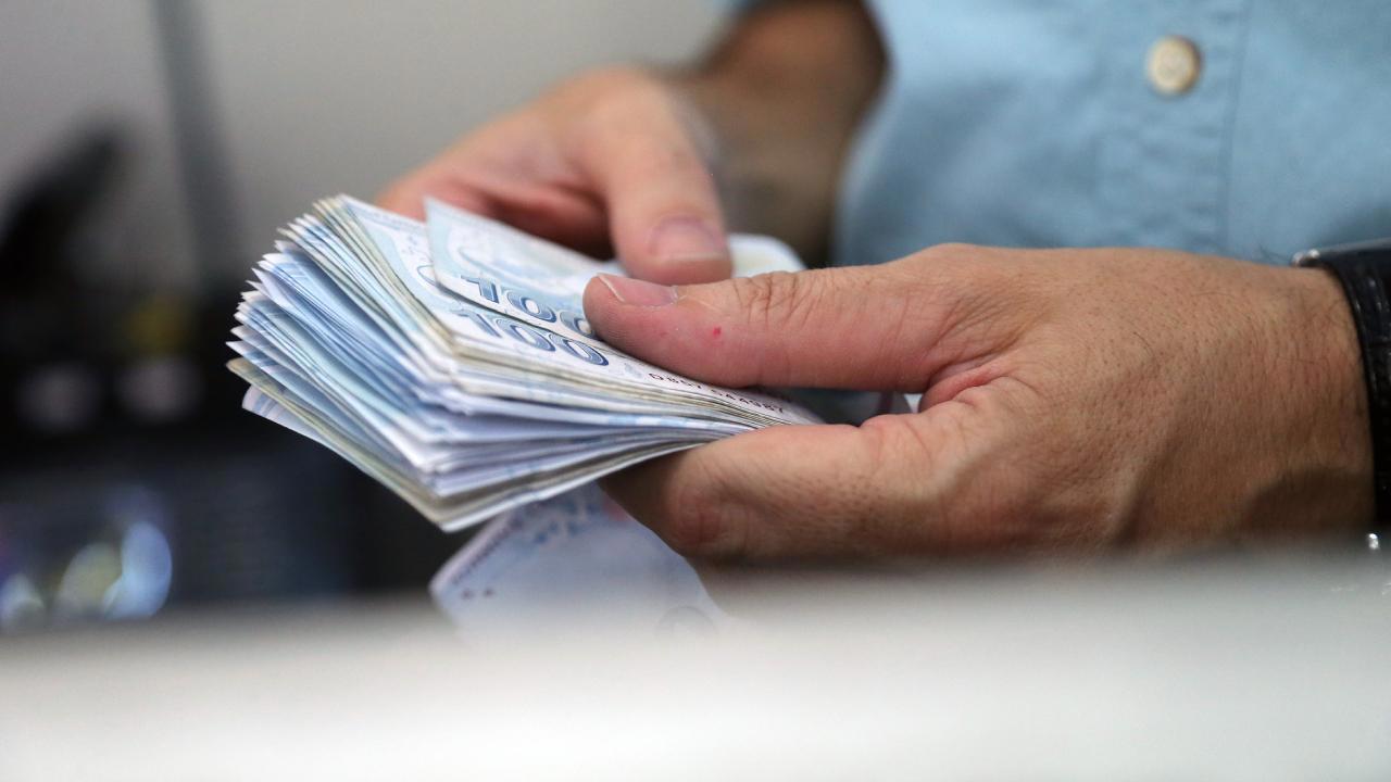 Emekli aylığı en düşük seviyeye yükseltildi