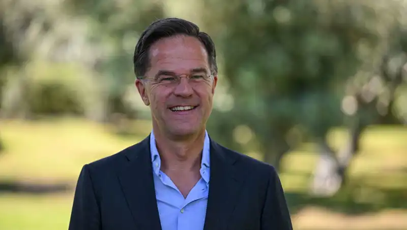 Rutte: Eurofighter Temininde Müttefiklerine Kısıtlama Getirilmemeli Mesajı